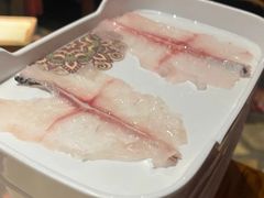 -老牌坊云南鱼豆花火锅(爱建店)