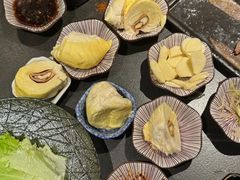 -铭牛烧肉·和牛海鲜自助(高新月牙湖店)