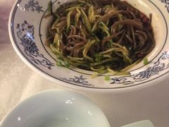酸辣蕨根粉-乾园(天河城店)
