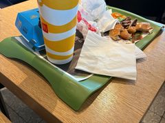 -麦当劳(展览路店)