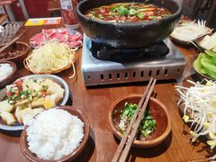 -黔有有贵州酸汤夺夺粉火锅(五味十字店)