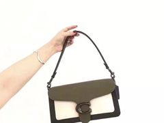 -COACH蔻驰(德基广场店)