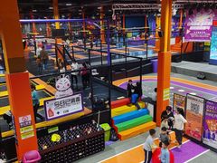 -Tenker Club弹刻极限主题公园 · 蹦床 · 团建 · 生日派对(大关店)