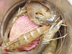 -四囍码头海鲜烧烤自助火锅(外滩南京东路悦荟广场店)