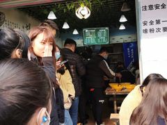 等位区-龍城柳州螺蛳粉(群星路店)