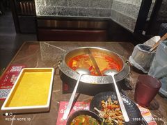 -一绪に和牛寿喜烧(罗湖益田假日店)