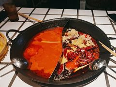 -朱光玉火锅馆·太原旗舰(钟楼街店)