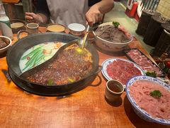 -周小明火锅(黑金冠社区店)