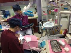 -瑞尔齿科(颐堤港诊所)