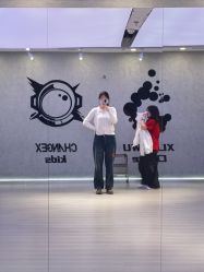 -泫舞舞蹈工作室