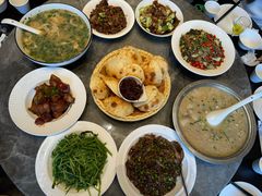 -老妈疙瘩汤·平价海鲜专门店·老威海菜(渔港路店)