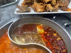 -八次方巴乡石锅鱼·金海湖水库活鱼(谷丰东路店)