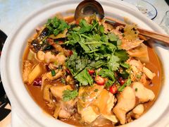 -魏铭鱼头捞饭(晋阳路店)