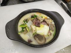 蔬菜搭牛肉-24 新村雪浓汤(长白山烤肉店)