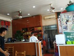 大堂-老四川平头酸菜鱼(衙前店)