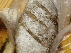-85度C(生甜甜圈研究工坊·上海松江人民北路店)