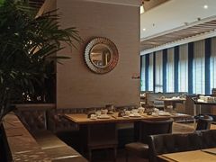 -雍和会海鲜姿造自助(湖东路店)