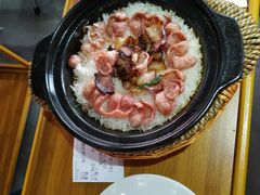 广式腊味煲仔饭-捞围鲜·港式打边炉(海阳路店)