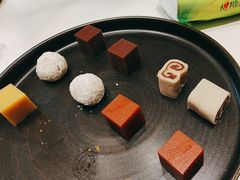 -皇城根·鲁菜济南菜·吊炉烤鸭·炒鸡鱼头(济南旗舰店)
