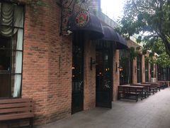 -宝莱纳啤酒花园餐厅PAULANER BRAUHAUS Nanjing(广州路店)