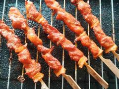 骨肉相连-洞庭洲·防空洞火锅·铜锅涮肉·烧烤(新百广场店)