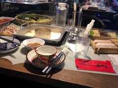 -尚尚仙·酸汤猪手·猪肚鸡火锅(华联万柳购物中心店)