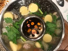 -Chom Cafe and Restaurant