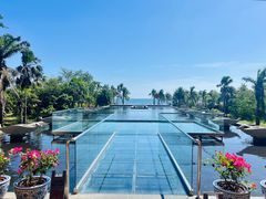 -亚龙湾喜来登·美景台大堂吧