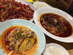 -渝信川菜 · 川味家常菜(财富购物中心店)