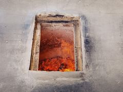 荔枝木烤鸡窑-满記土窑烧鷄波浪山莊
