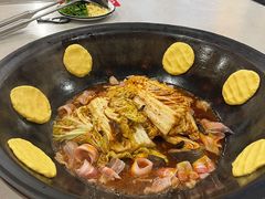 -小火炕铁锅炖鱼