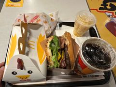 -麦当劳(长江西路得来速店)