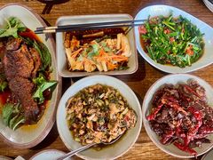 -七步香云南山里菜(昆明老街店)