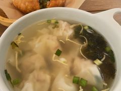 春家小馄饨-春家·非遗手工小吃(徐汇万科广场店)