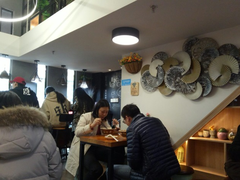 大堂-家味螺蛳粉&烤鱼(安远路店)