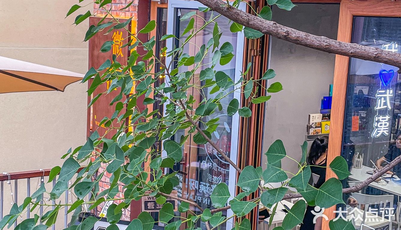 太适🈴️一家被各种当背景照的咖啡店～