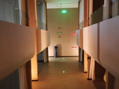 -涨巢·潮玩水疗局