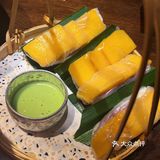 座无虚席好好吃！！！真的好爱这家泰国菜！！