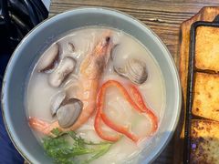-花食间餐吧(远大购物中心群力店)