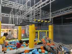 -蹦贝运动中心·蹦床·攀岩·闯关(龙岗店)