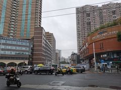 -烈士陵园(地铁站)