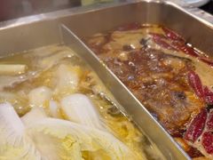-百年川椒重庆老火锅(光谷店)