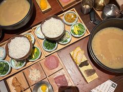 -银米·云南传统过桥米线(双廊黑金冠店)