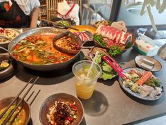 -楠小云·云南鲜菌·鲜牛自助火锅(九眼桥店)