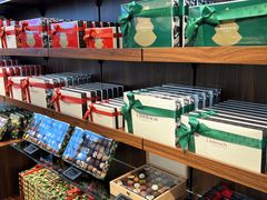 -Laderach 莱德拉(上海环贸iapm店)