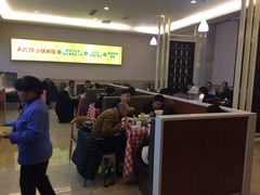 -鲁班小馆(政四街店)