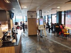 -麦当劳(国家体育场南路店)