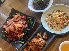 -隔壁老王·家常云南菜(花巷店)