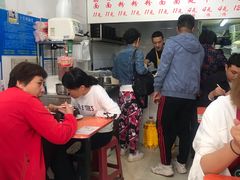 大堂-曹宝林砂锅麻辣烫(星光路店)
