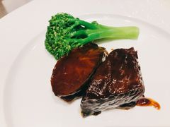 文火澳洲小牛肉配五头鲜鲍-Yan Ting 宴庭中餐厅(上海静安瑞吉酒店)